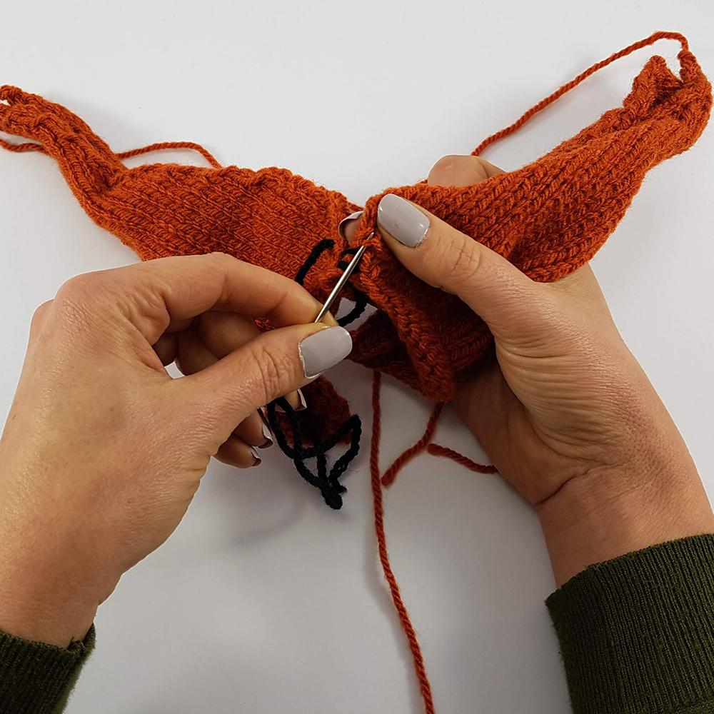 Toy Knitting Top Tips | Mattress stitch 3