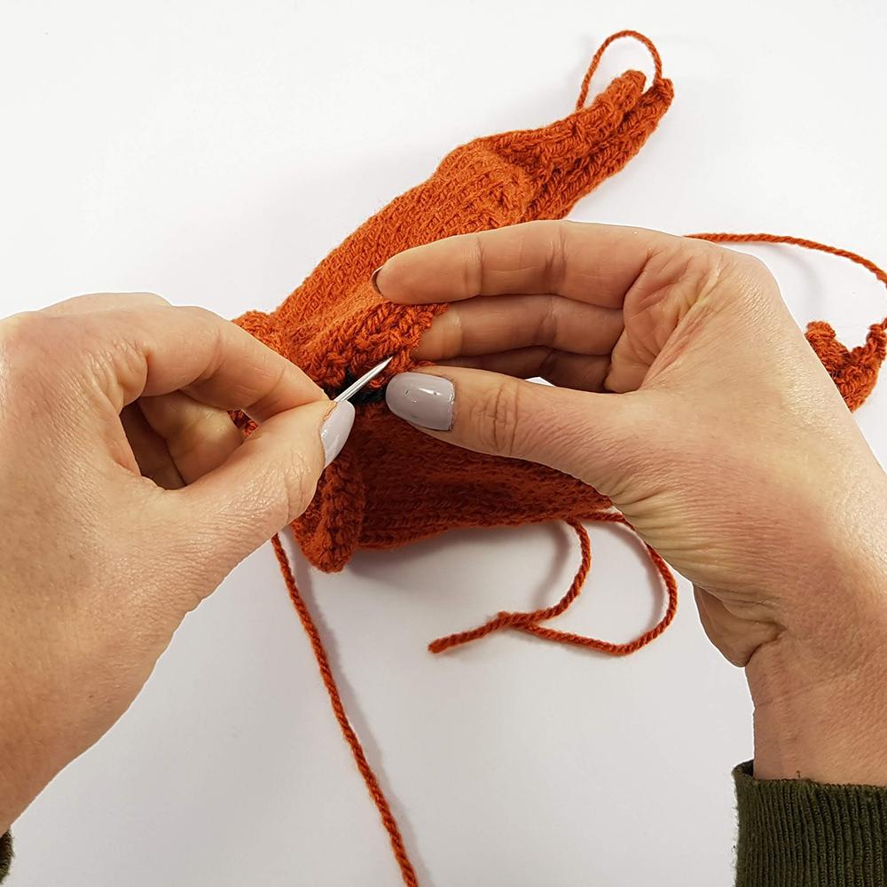 Toy Knitting Top Tips | Mattress stitch 7