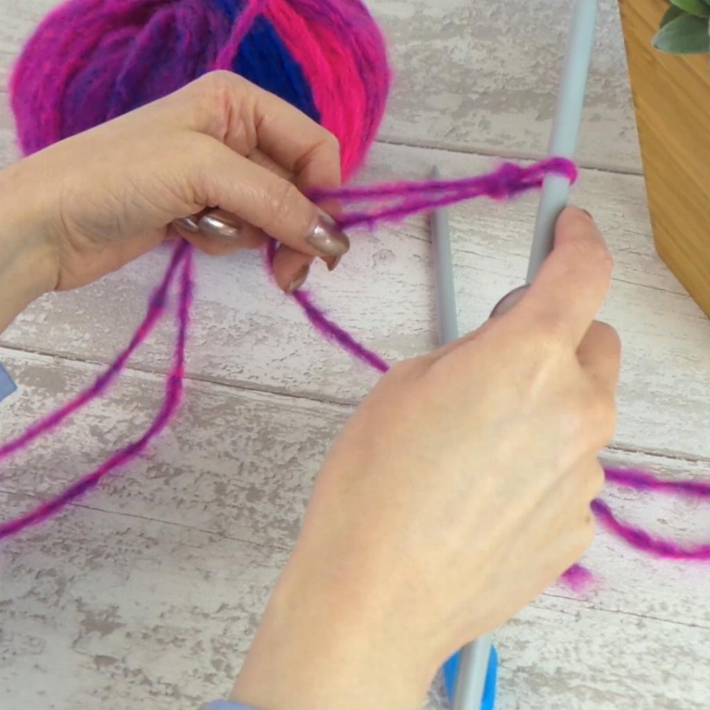 How to cast on knitting