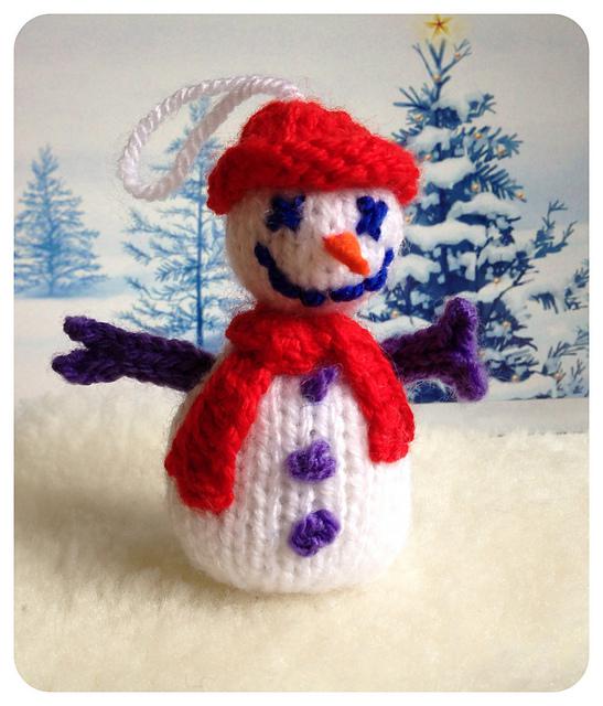 knitted_snowman